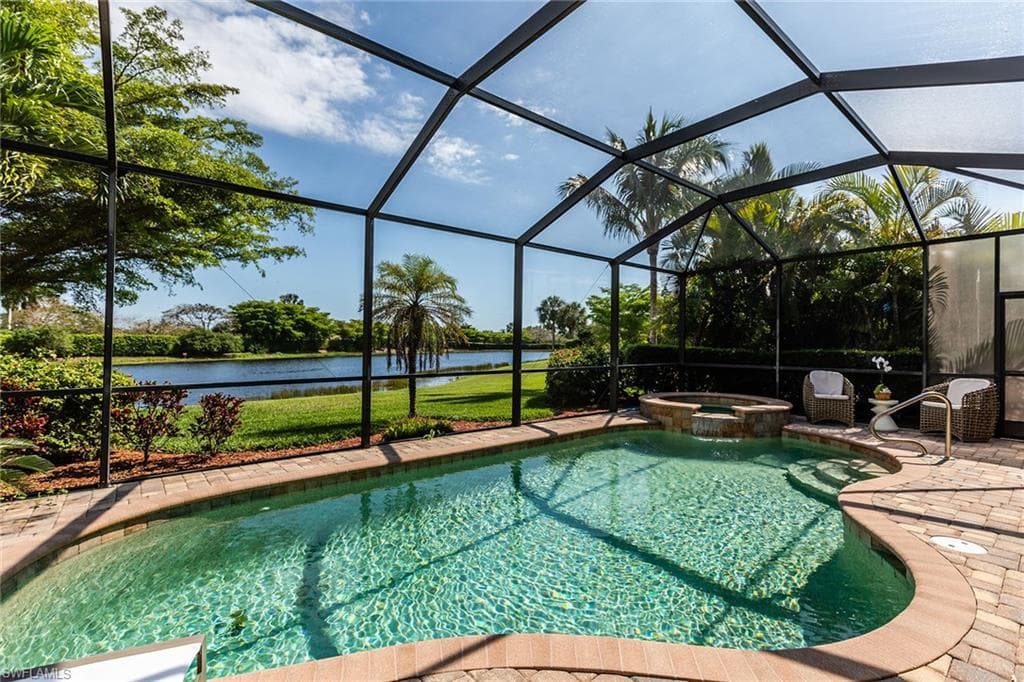 9272 Veneto PL NAPLES, FL 34113