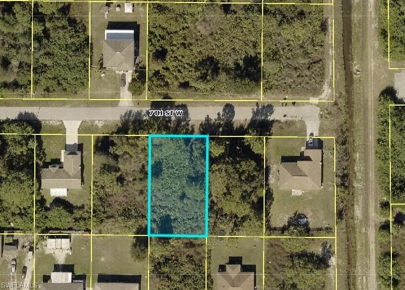3105 7th ST W LEHIGH ACRES, FL 33971