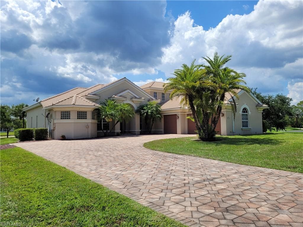 16731 Oak Grove CT ALVA, FL 33920