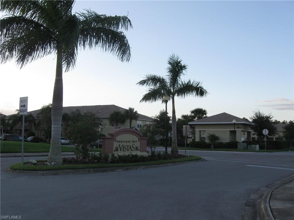 9073 Gervais CIR 1008 NAPLES, FL 34120