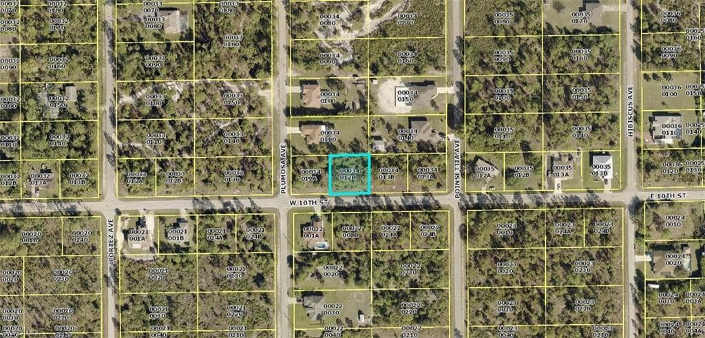 104 W 10th ST LEHIGH ACRES, FL 33972