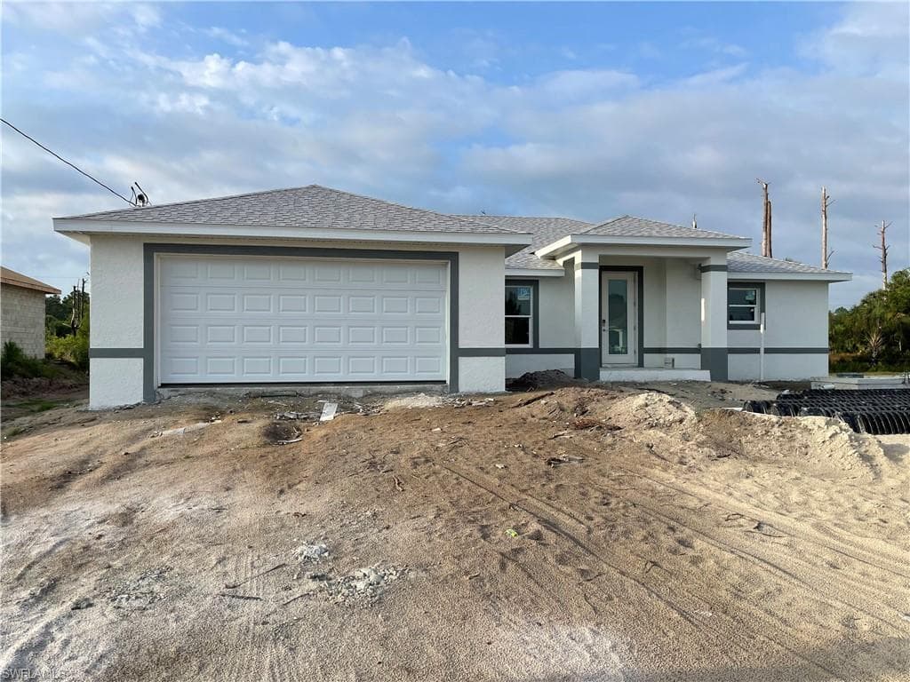 3007 25th ST W LEHIGH ACRES, FL 33971