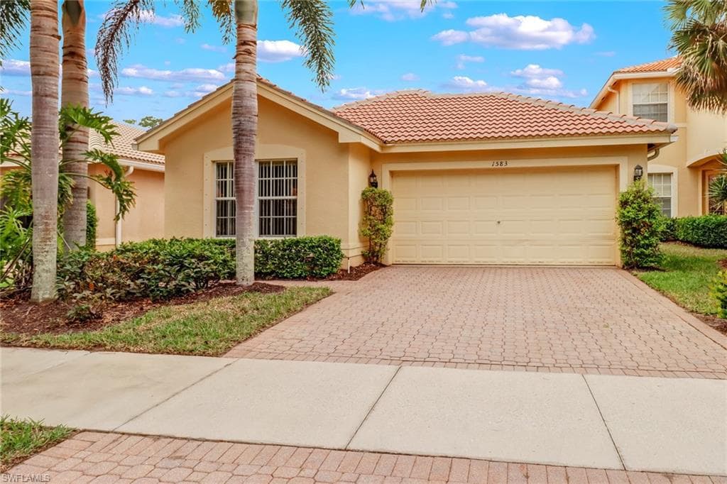 1583 Windamere LN NAPLES, FL 34119