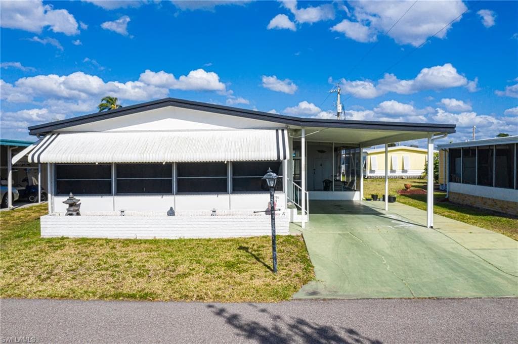 14704 Patrick Henry RD NORTH FORT MYERS, FL 33917