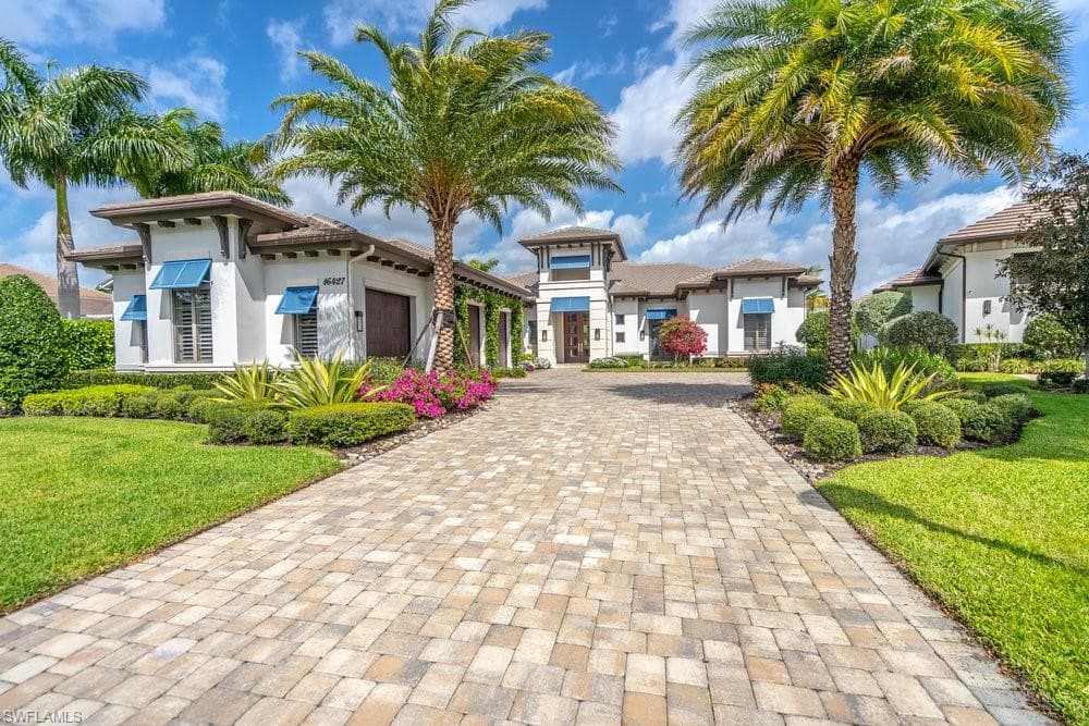 16427 Seneca WAY NAPLES, FL 34110