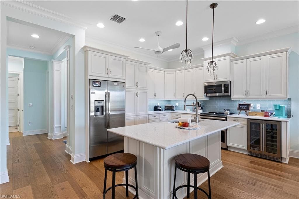 5854 Haiti DR NAPLES, FL 34113