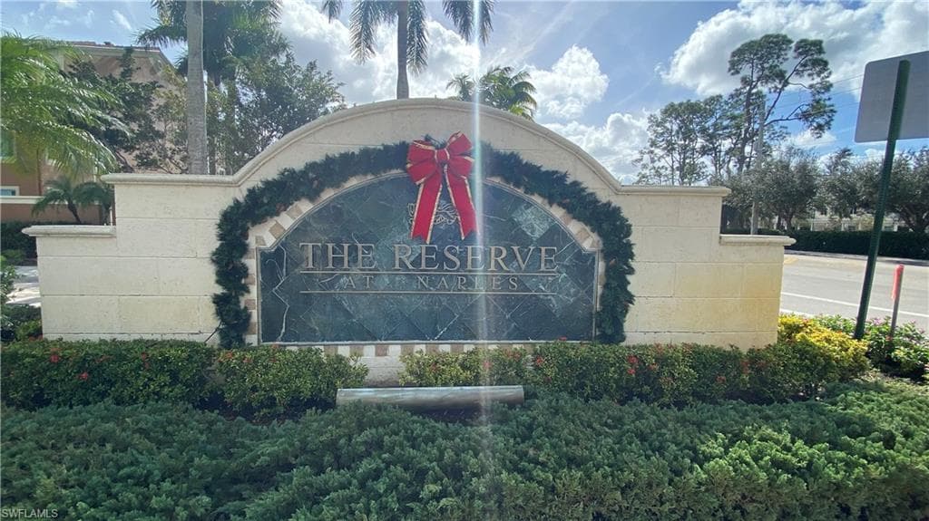 1190 Reserve WAY 108 NAPLES, FL 34105