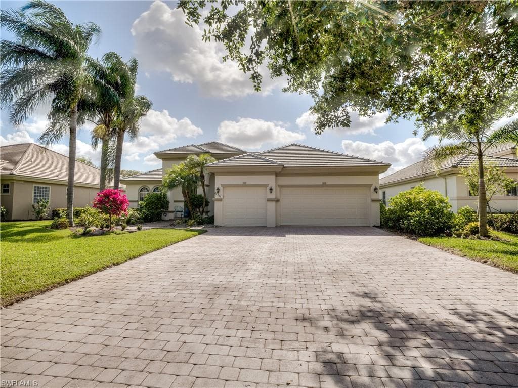 22231 Kenwood Isle DR ESTERO, FL 34135