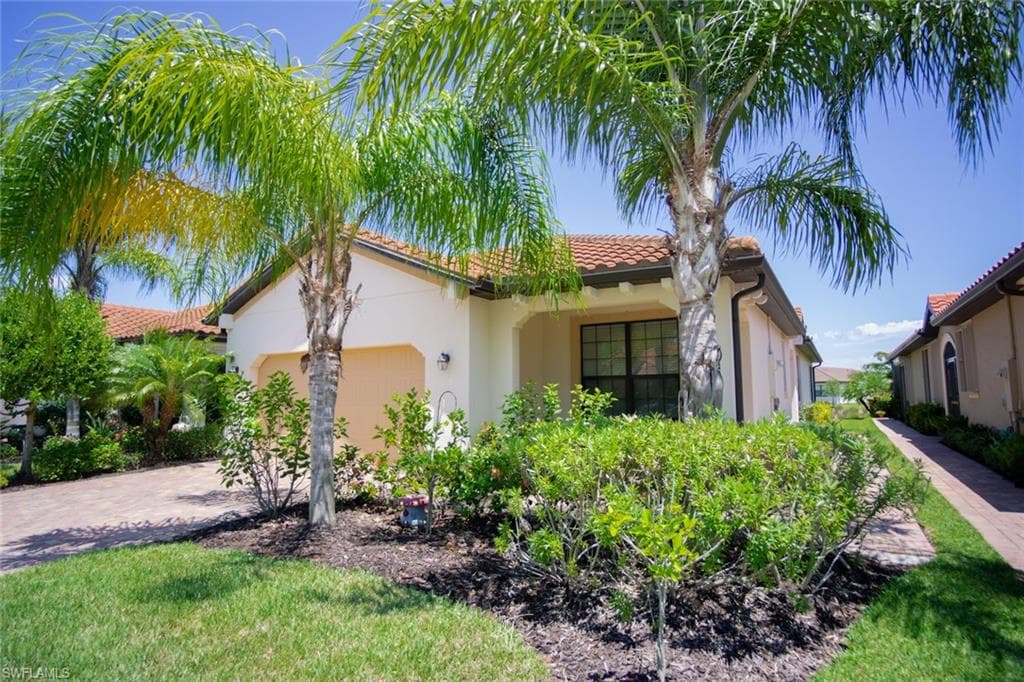1603 MARTON CT NAPLES, FL 34113
