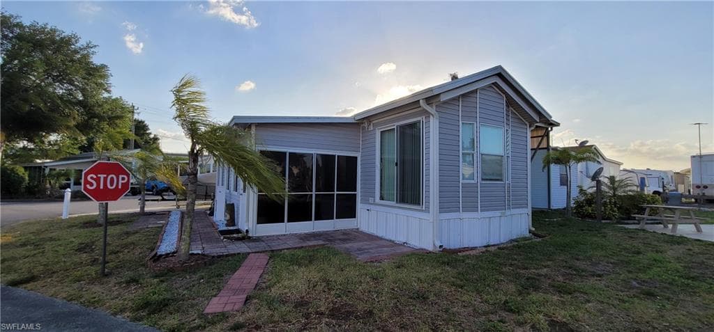 1159 Daniels RD SE 66 MOORE HAVEN, FL 33471