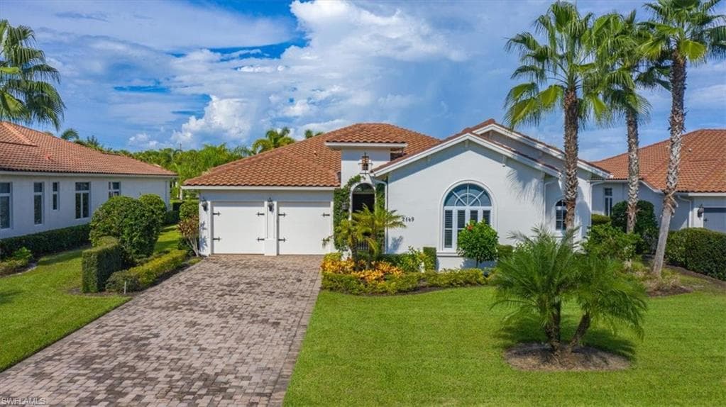 2149 Asti CT NAPLES, FL 34105