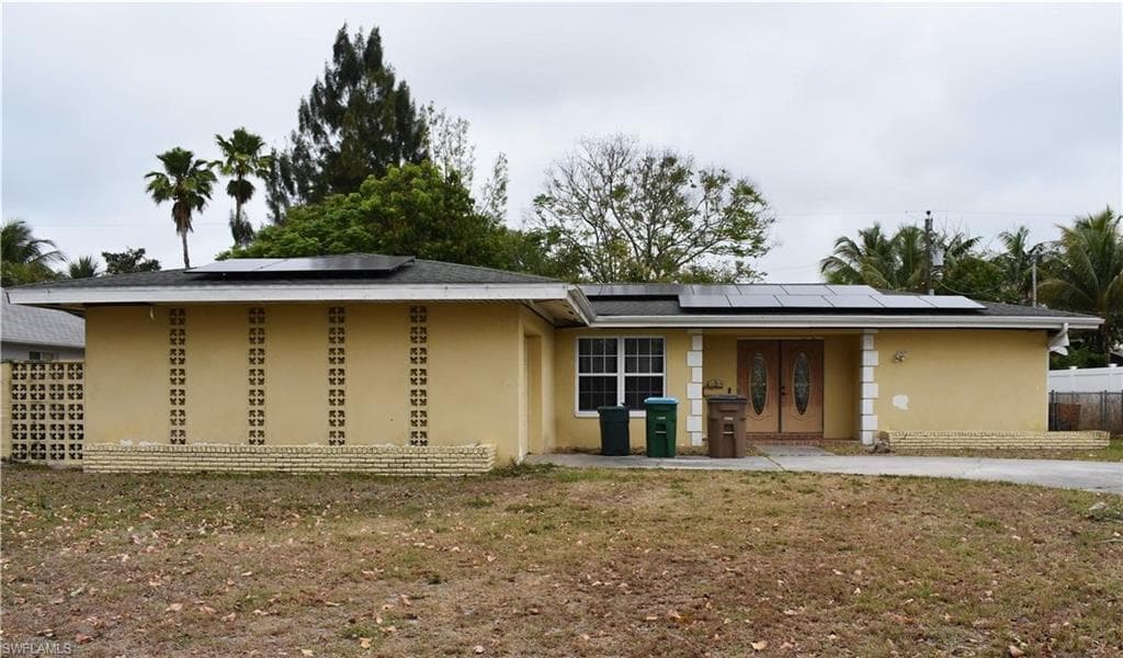 1419 Shelby PKY CAPE CORAL, FL 33904