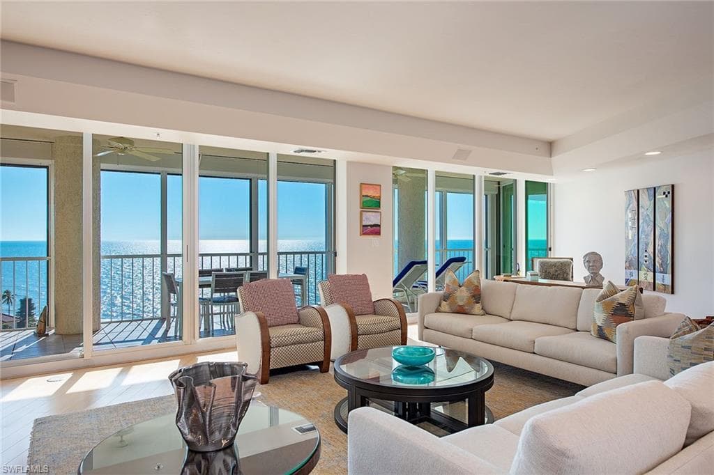 3991 Gulf Shore BLVD N 902 NAPLES, FL 34103