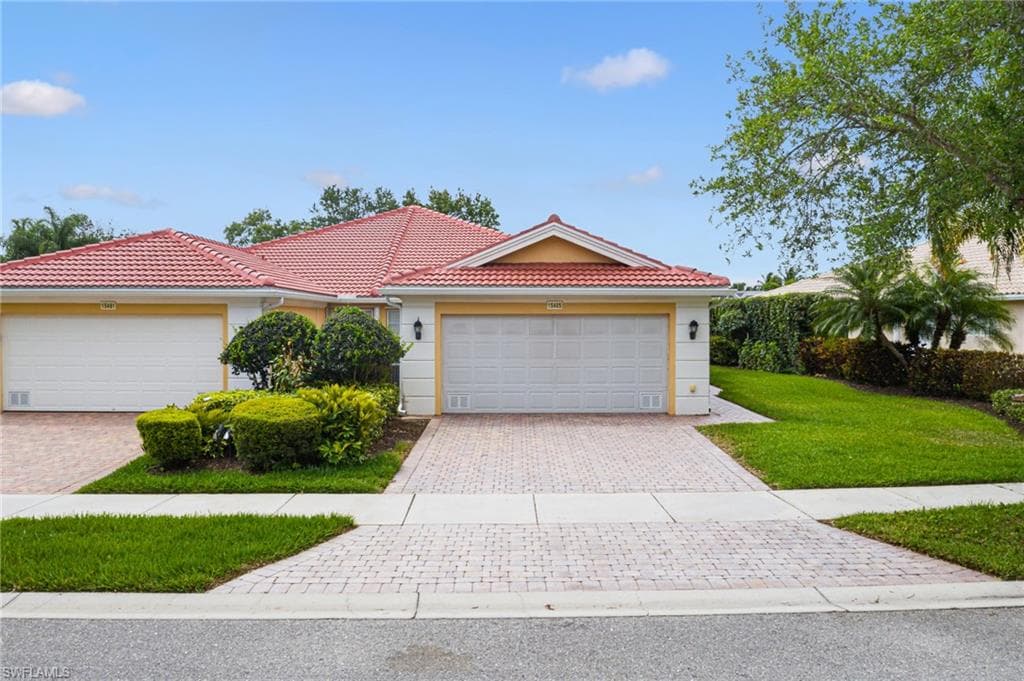 15485 Orlanda DR BONITA SPRINGS, FL 34135