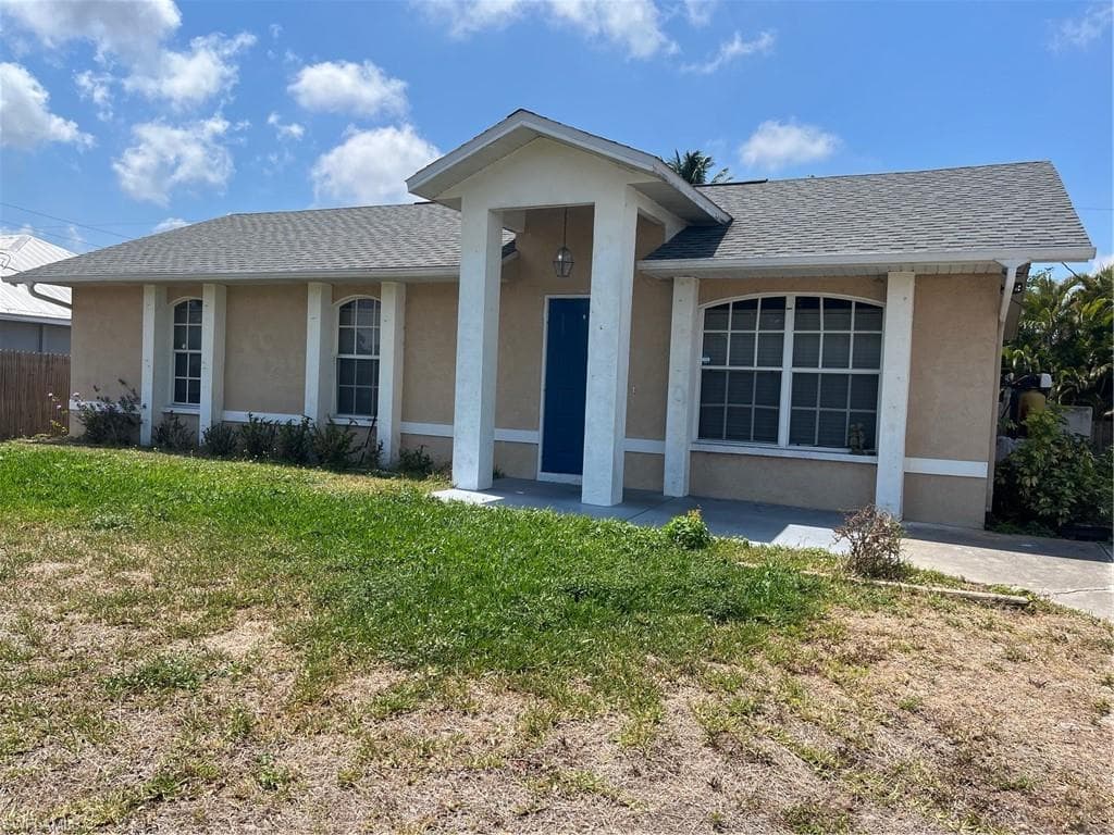 18488 Holly RD FORT MYERS, FL 33967