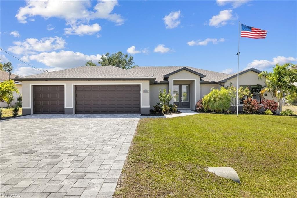 816 SW 11th CT CAPE CORAL, FL 33991