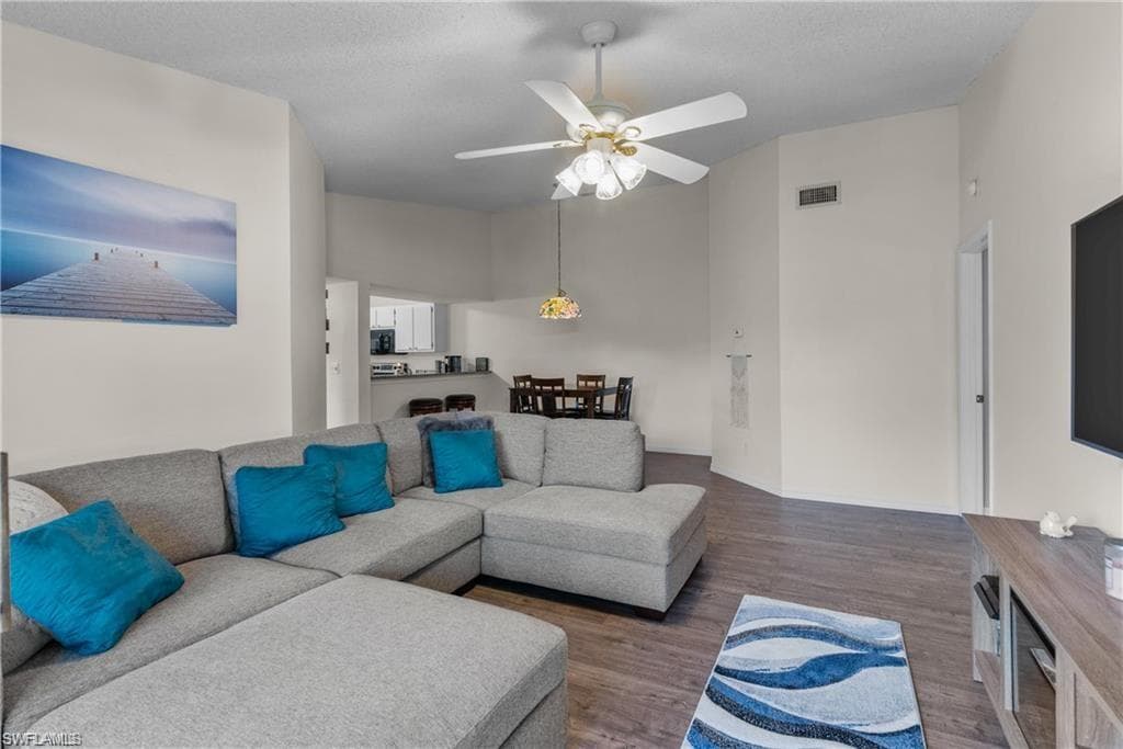 14840 Summerlin Woods DR 8 FORT MYERS, FL 33919