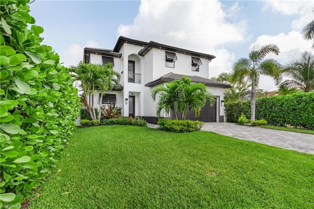 3355 Hibiscus AVE NAPLES, FL 34104