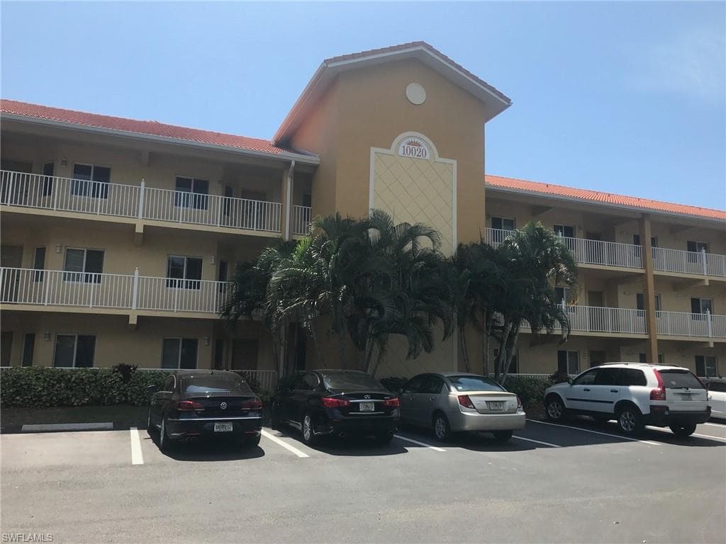 10020 Maddox LN 111 BONITA SPRINGS, FL 34135