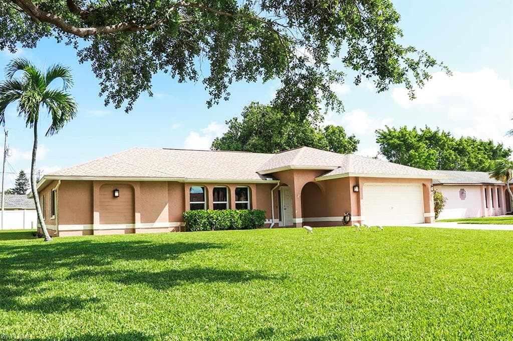1801 SE 1st TER CAPE CORAL, FL 33990