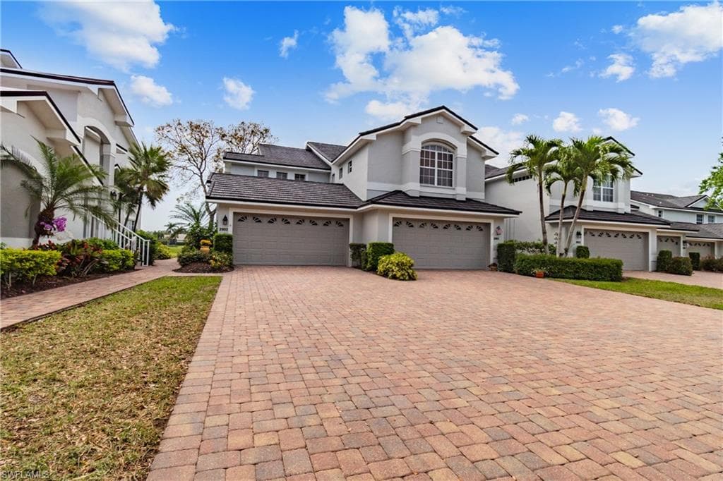 5921 Three Iron DR 2903 NAPLES, FL 34110