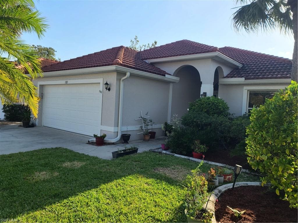 181 Sabal Lake DR NAPLES, FL 34104