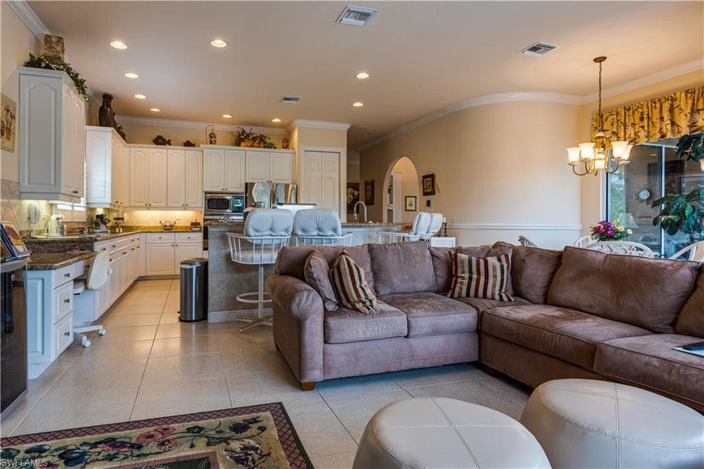 7707 Naples Heritage DR NAPLES, FL 34112