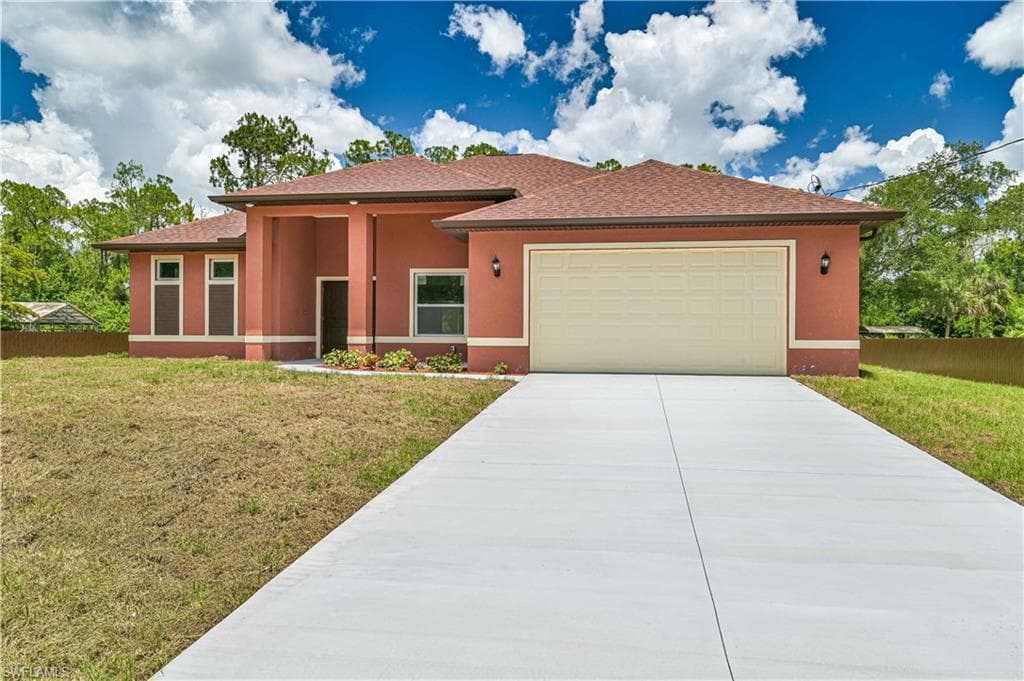 1512 Palmetto AVE LEHIGH ACRES, FL 33972