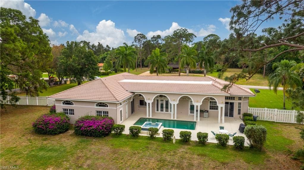5851 Jeffrey LN FORT MYERS, FL 33907