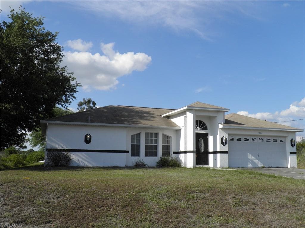 2802 58th ST W LEHIGH ACRES, FL 33971