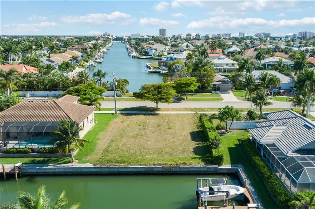 1108 Winterberry DR MARCO ISLAND, FL 34145