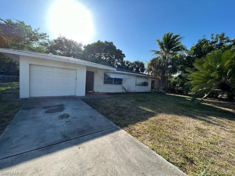 2627 SE 17th PL CAPE CORAL, FL 33904