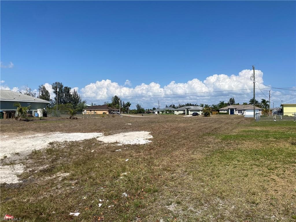 1719 2nd AVE CAPE CORAL, FL 33909
