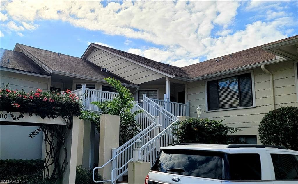 508 Courtside DR E-203 NAPLES, FL 34105