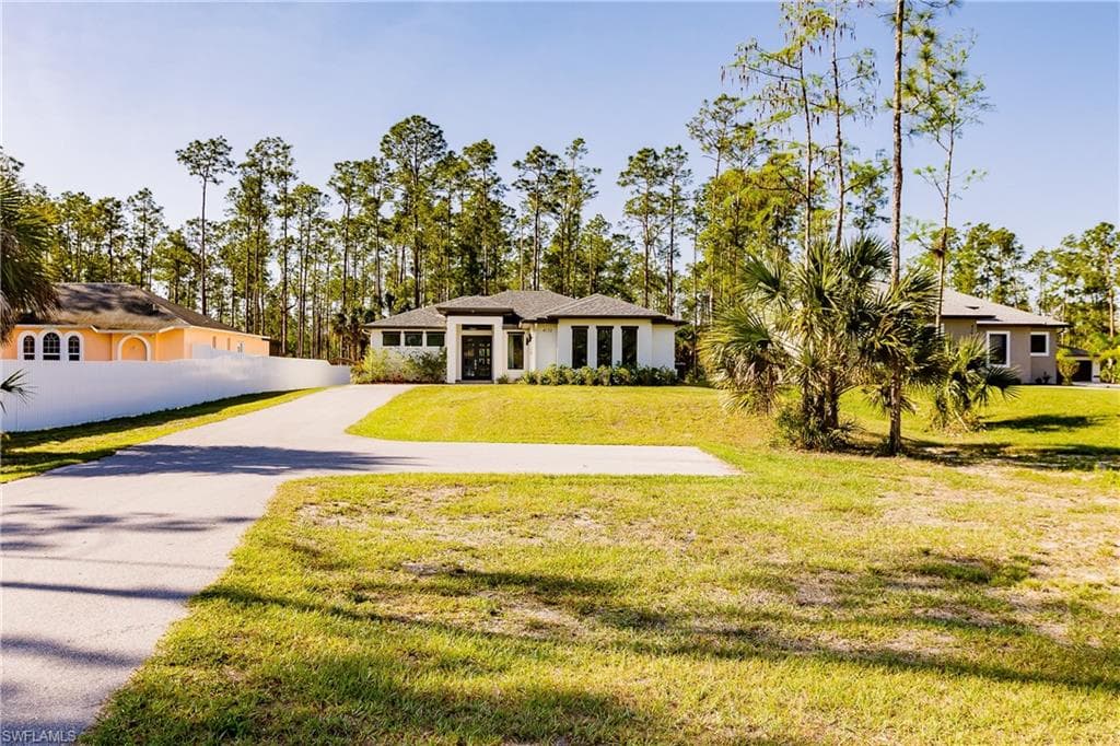 4172 2nd AVE NE NAPLES, FL 34120