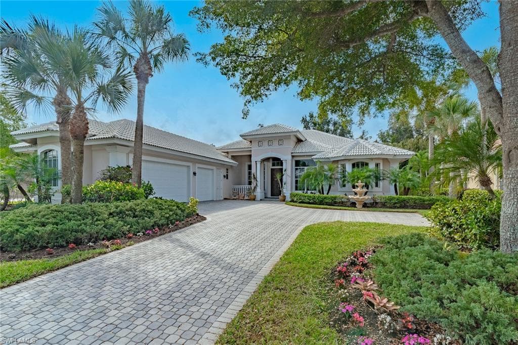 7672 Mulberry CT NAPLES, FL 34114
