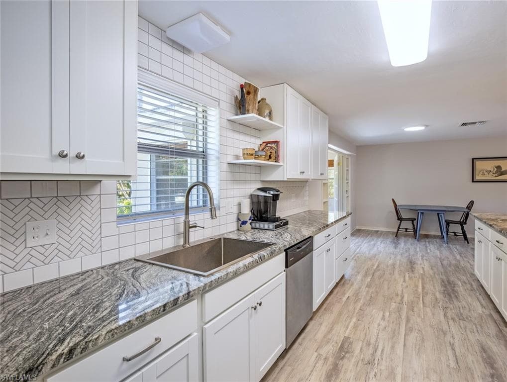 1385 Burtwood DR FORT MYERS, FL 33901
