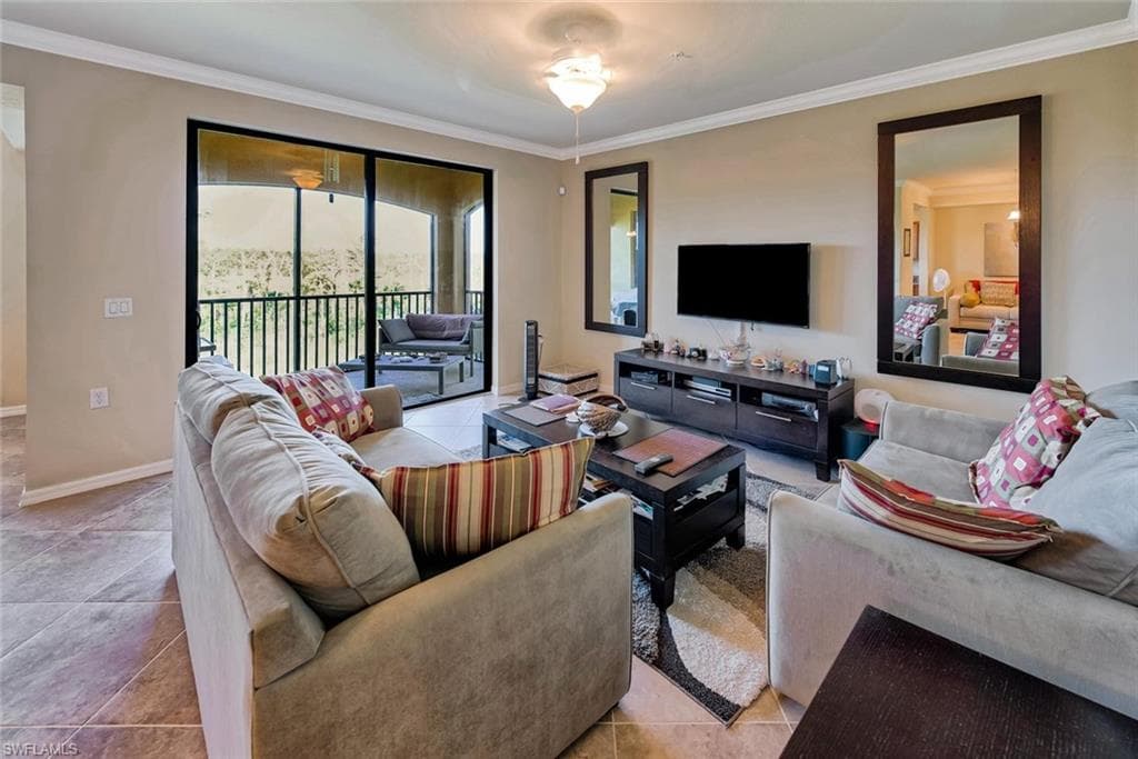 9815 Giaveno CT 1237 NAPLES, FL 34113