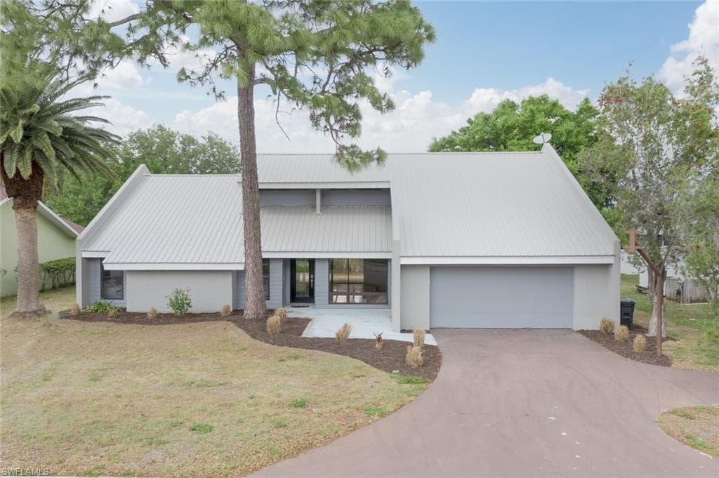 2142 Treehaven CIR N FORT MYERS, FL 33907