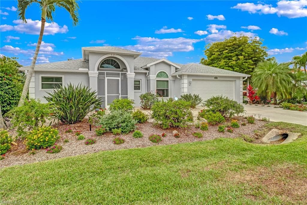 1095 Moon Lake DR NAPLES, FL 34104