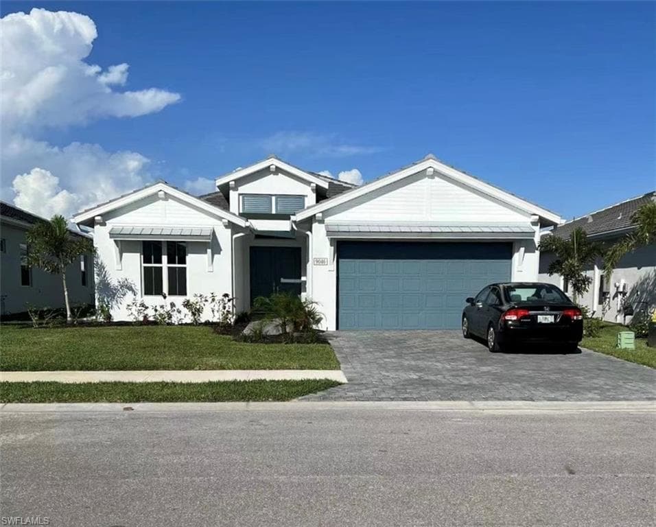 9046 Montserrat DR NW NAPLES, FL 34114