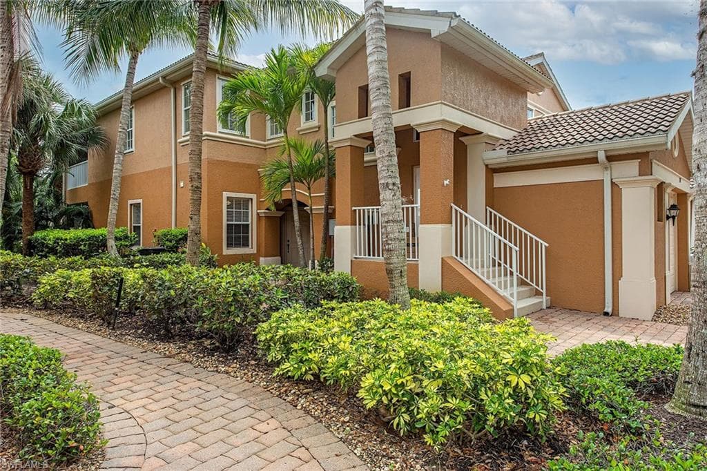 28109 Mandolin CT 311 BONITA SPRINGS, FL 34135
