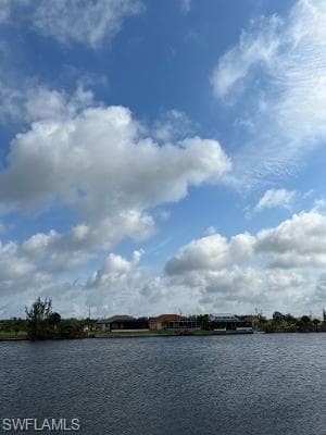 4323 NW 39th ST CAPE CORAL, FL 33993