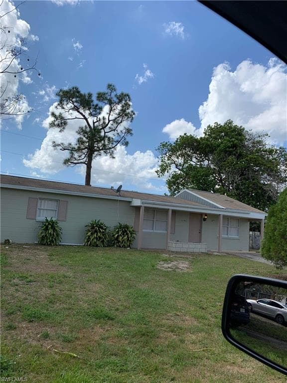 1151 Cherokee AVE LEHIGH ACRES, FL 33936
