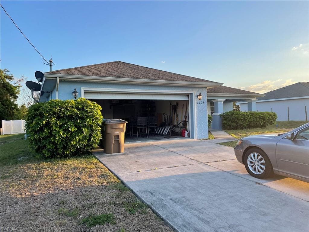 2004 NE 34th ST CAPE CORAL, FL 33909