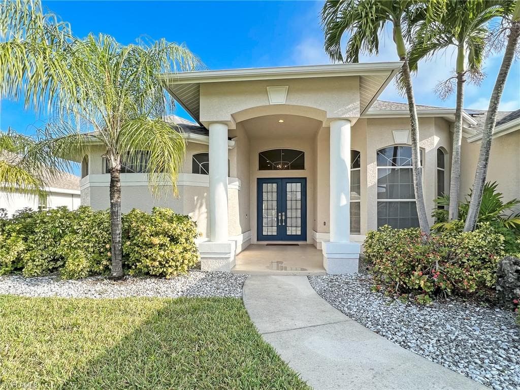 313 SE 28th TER CAPE CORAL, FL 33904