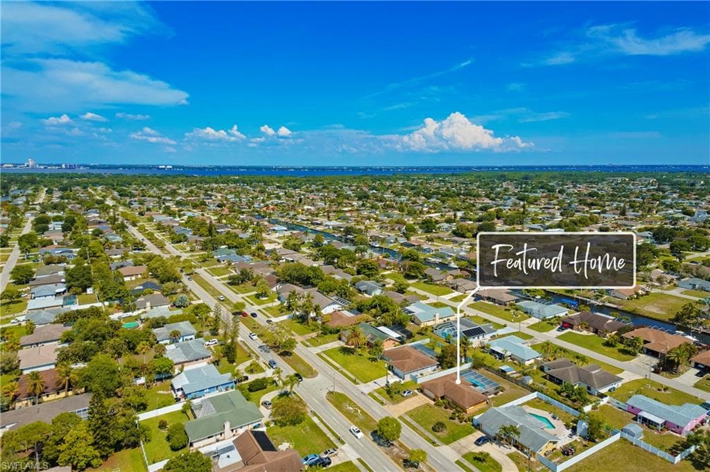 1704 Viscaya PKY CAPE CORAL, FL 33990