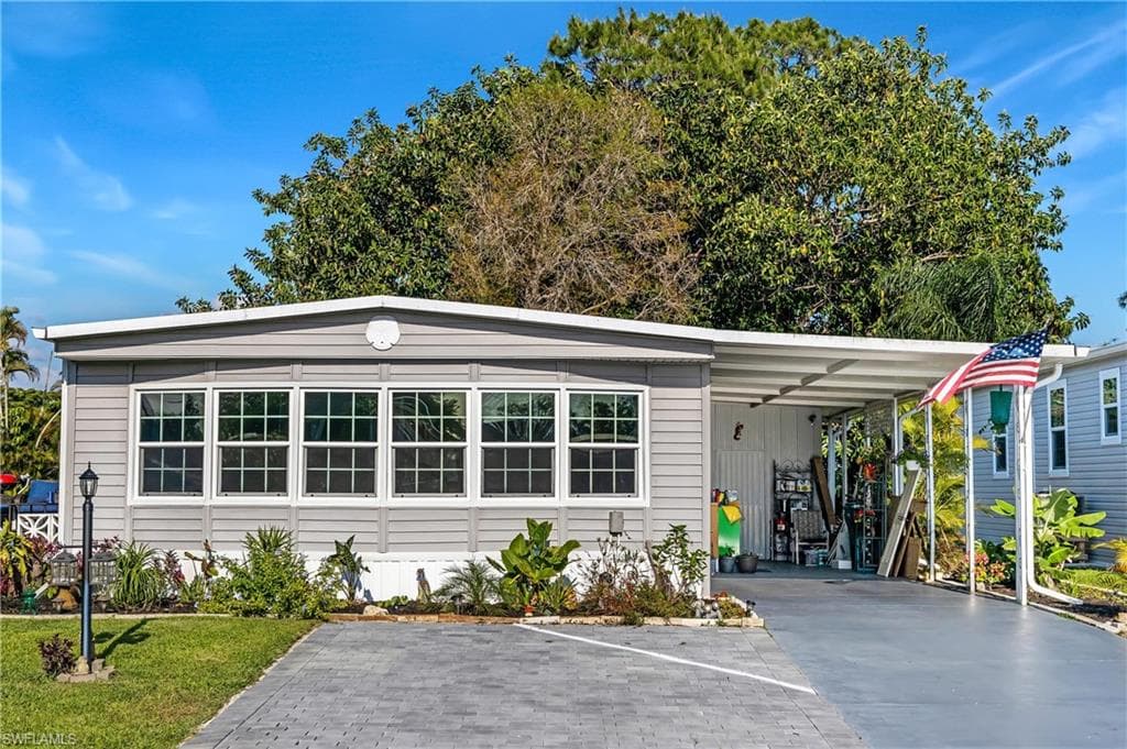 38 Le Mans DR NAPLES, FL 34112