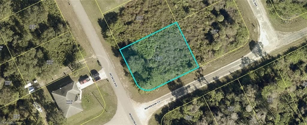 1822 Jacinto AVE LEHIGH ACRES, FL 33972