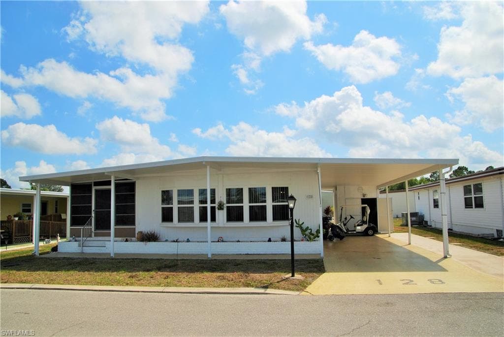 128 Nicklaus BLVD NORTH FORT MYERS, FL 33903